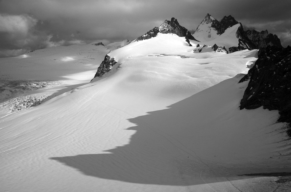 Dents et Col de Bertol, depuis la cabane de Bertol, Valais, Suisse.